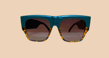 Load image into Gallery viewer, Acrylic Leopard Frame Sunglasses
