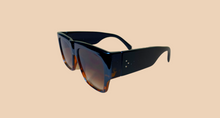 Load image into Gallery viewer, Acrylic Leopard Frame Sunglasses
